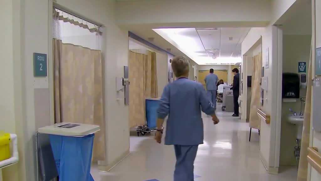 Independent candidate for governor announces health care plans