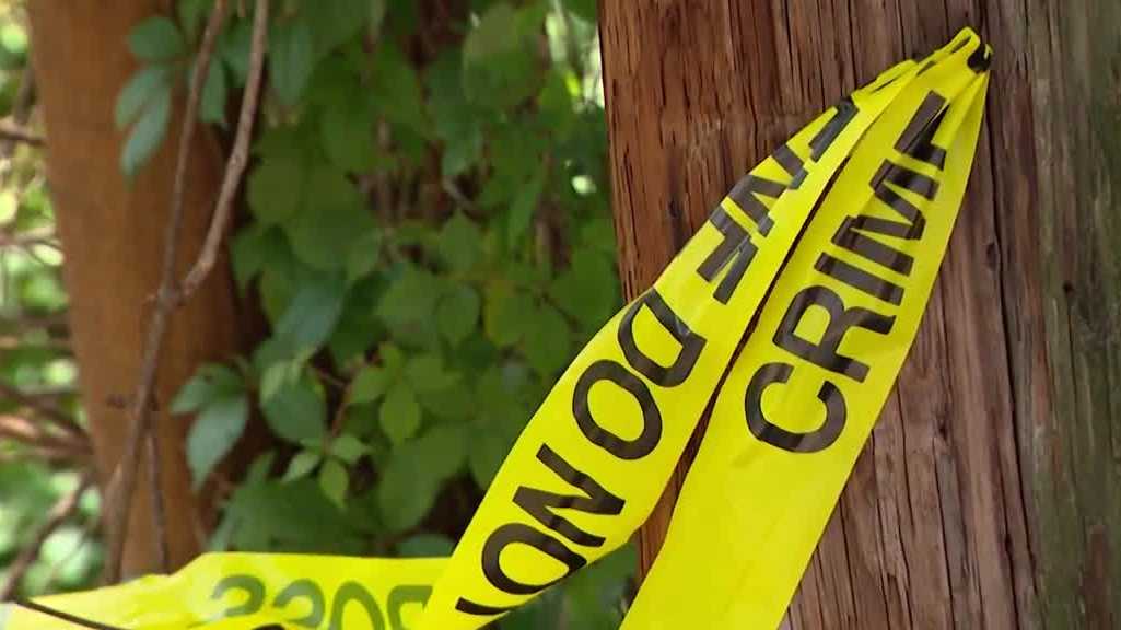 Baltimore police investigate deadly shooting on Ellerslie Avenue