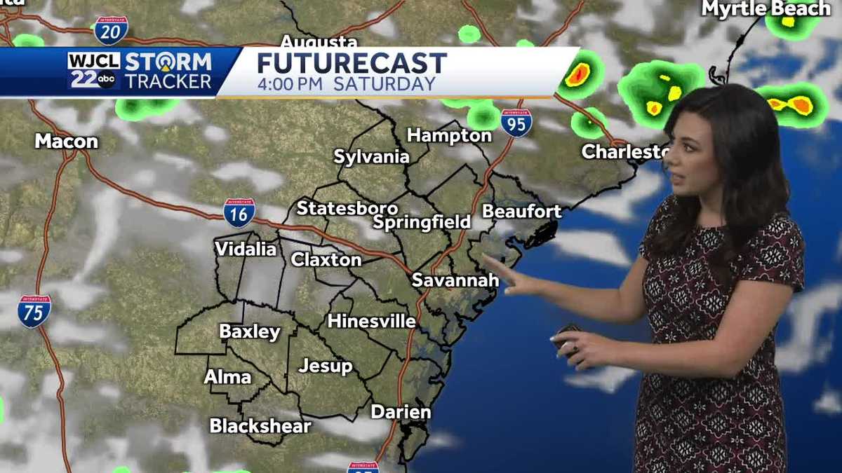 Scattered storms are back to kick off the weekend