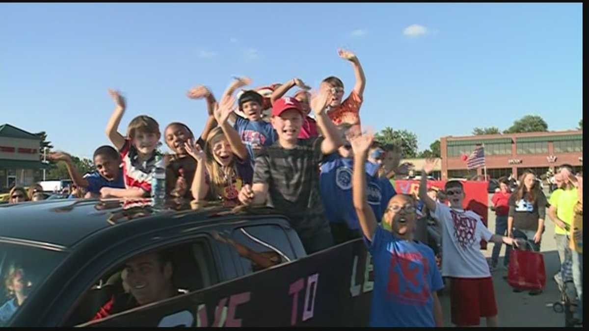 Gaslight Festival Parade rolls through Jeffersontown