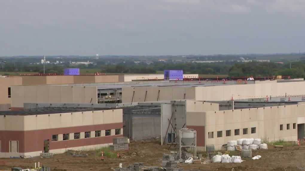 Nebraska corrections leaders say new prison is on track, will pave way for better services