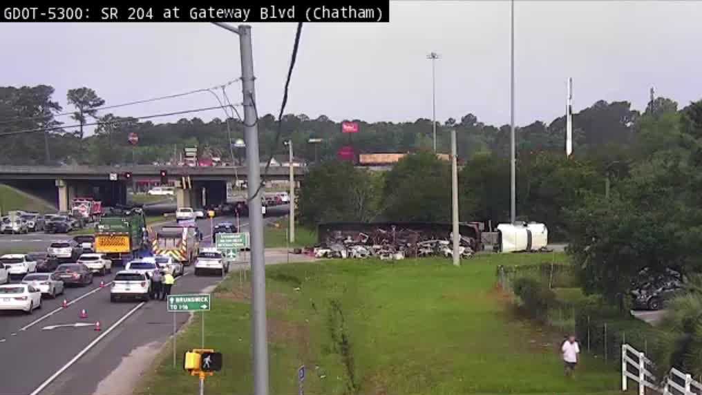 Savannah: I-95 ramp reopens hours after tractor trailer overturns - WJCL