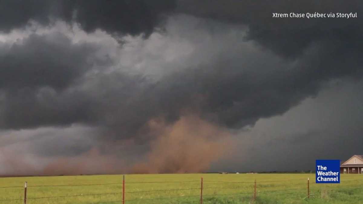 Huge Gustnado Swirls Near Home