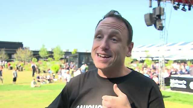 Top-Ranked Joey Chestnut Finishes Second at Wing Eating Contest in Seabrook, James Webb Wins Competition