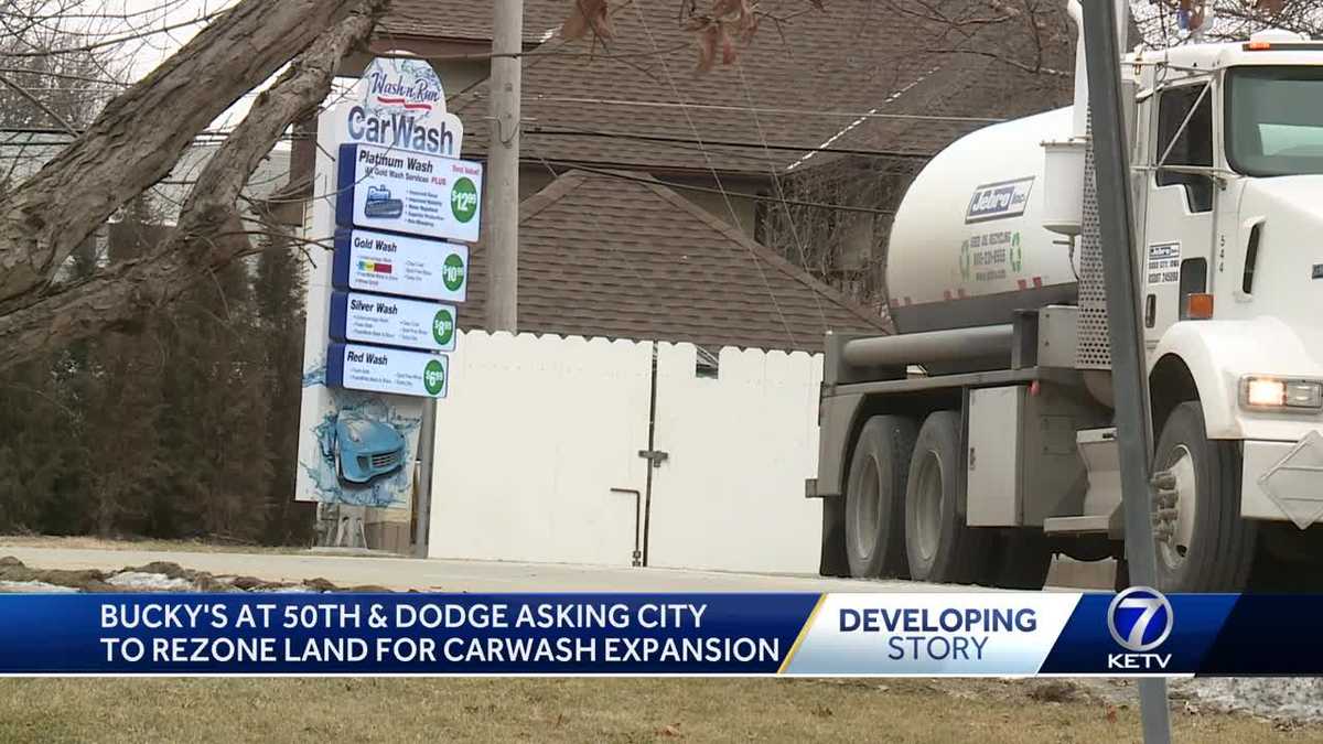 Bucky�s at 50th &amp; Dodge asking city to rezone lane for