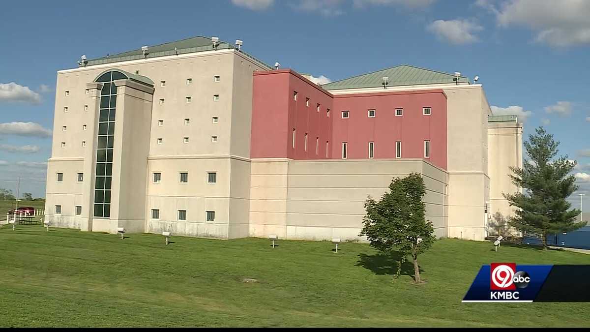 Douglas County jail at maximum capacity
