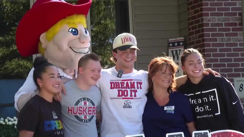 Lincoln teen with Down Syndrome receives hero's treatment for dream weekend