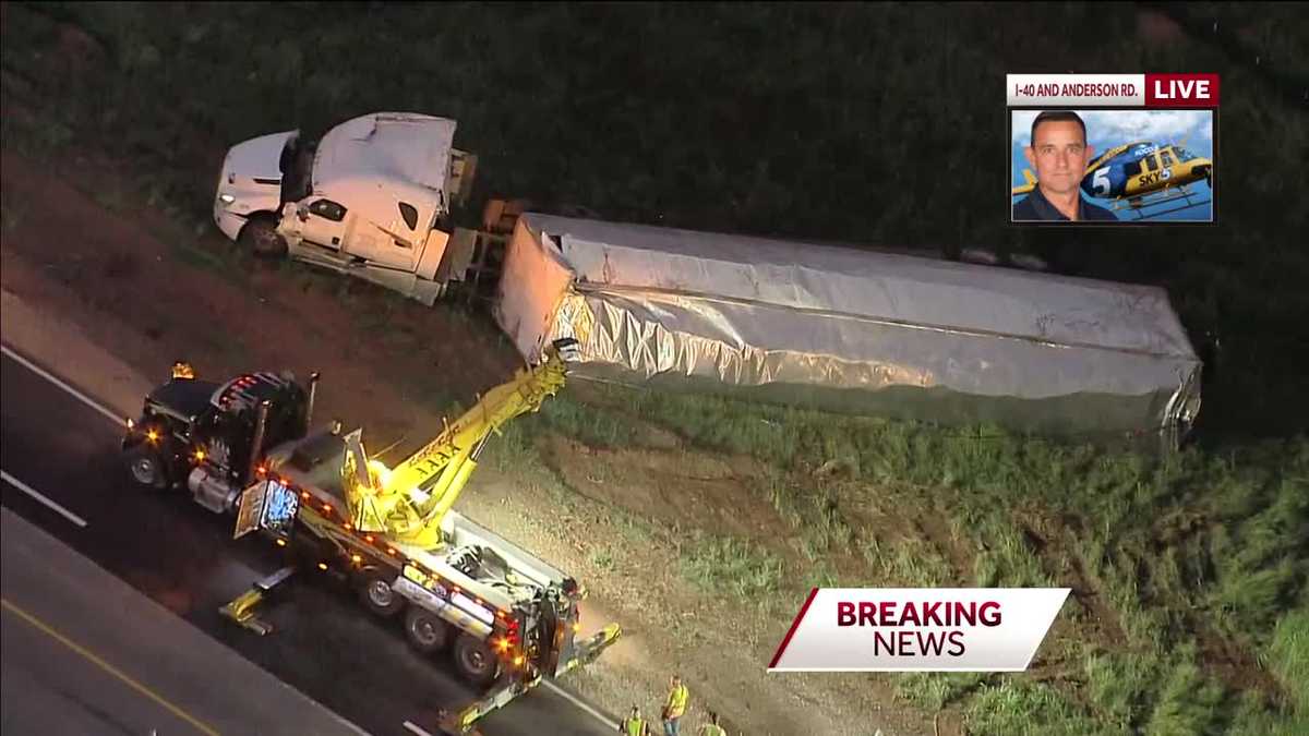 Eastbound I-40 in OKC metro narrowed due to semi-trailer rollover - KOCO