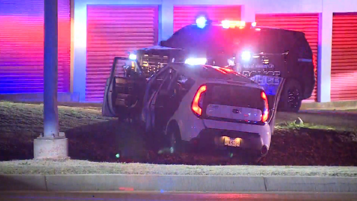 2 arrested after high-speed chase in stolen car ends in Midwest City crash