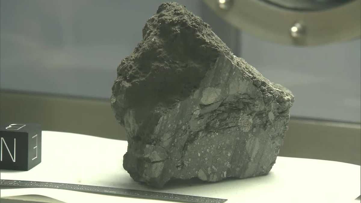 The mystery of NASA’s missing moon rocks