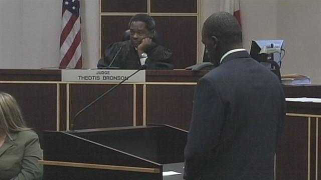 Convicted man cross-examines rape victim at hearing