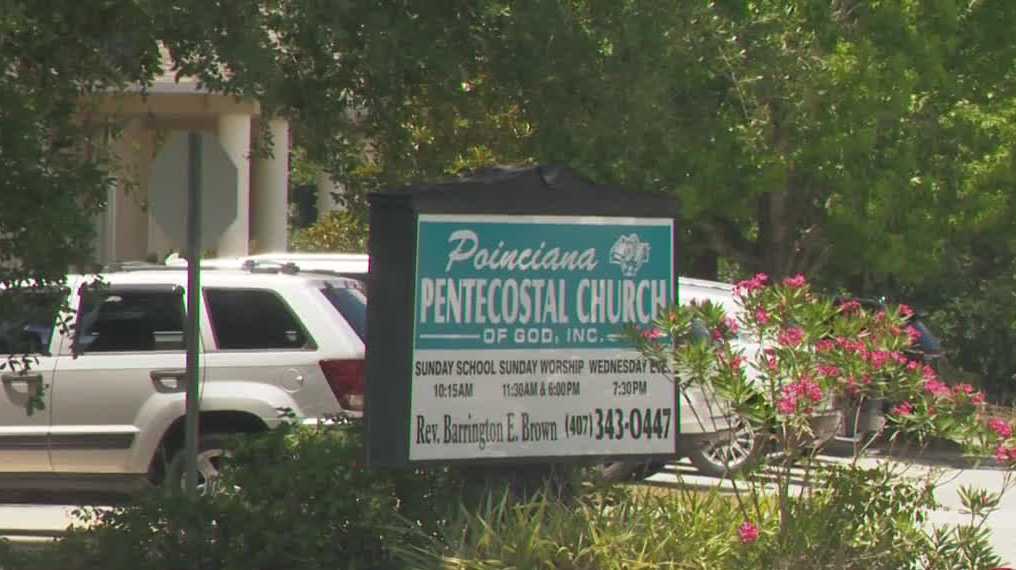 Child found dead in car with unresponsive woman inside: deputies