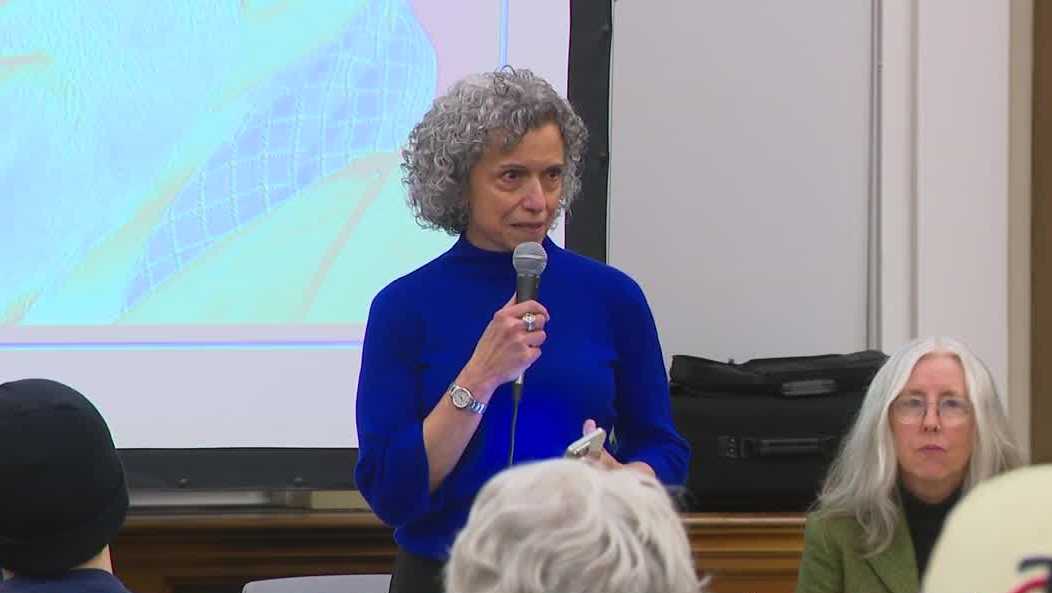 Drake University hosts panel on war with Iran, mourns student killed in retaliatory strikes