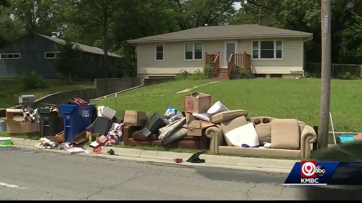 Lawrence crews busy clearing trash as students move in