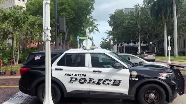 Buildings evacuated, roads closed as police investigate bomb threat in downtown Fort Myers