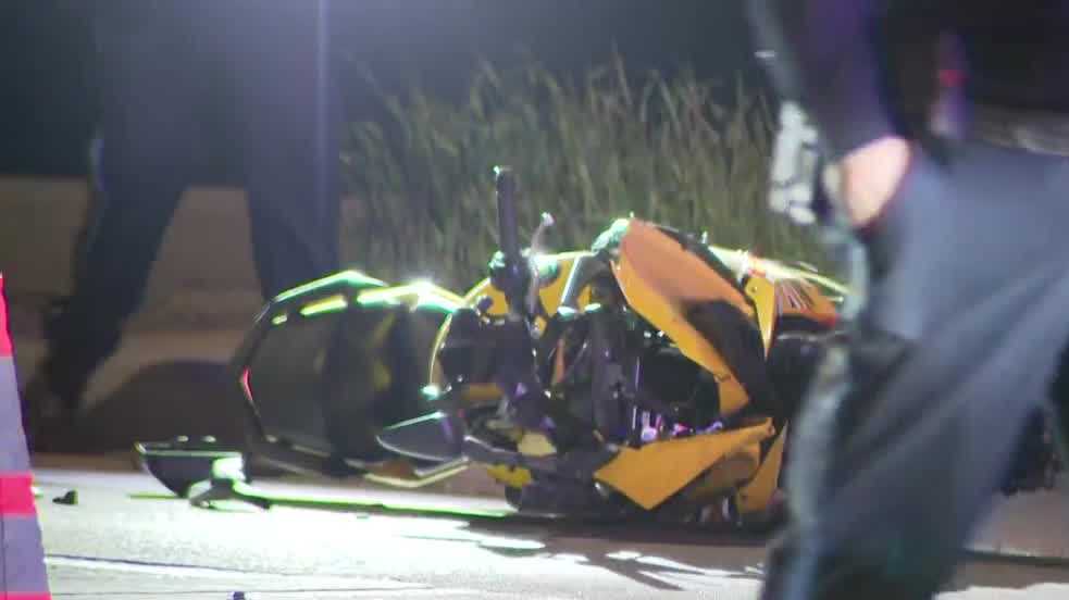 One person sustains critical injuries in crash between motorcycle and car in Omaha – KETV Omaha