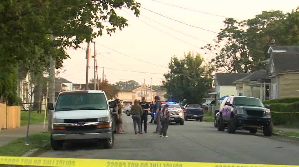 2 men shot in Russell neighborhood, police say