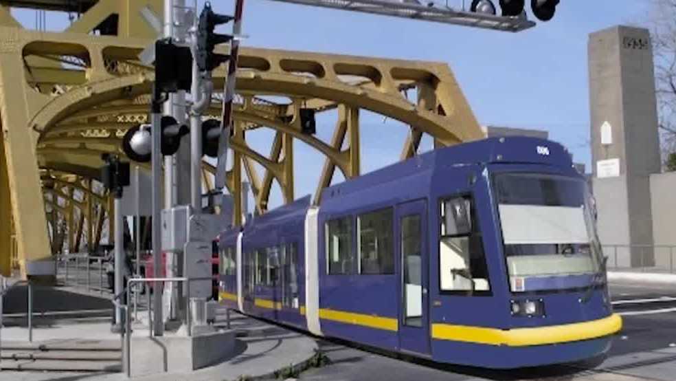 Long-discussed vision of a Tower Bridge streetcar project seeks your feedback