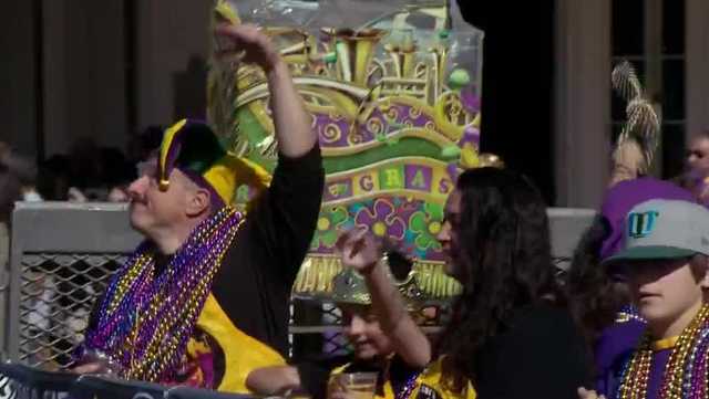 Thousands pack Old Sacramento for Mardi Gras Carnaval - Vimarsana News