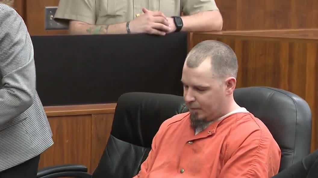 Judge rejects plea deal for man accused of killing girlfriend in Clark County