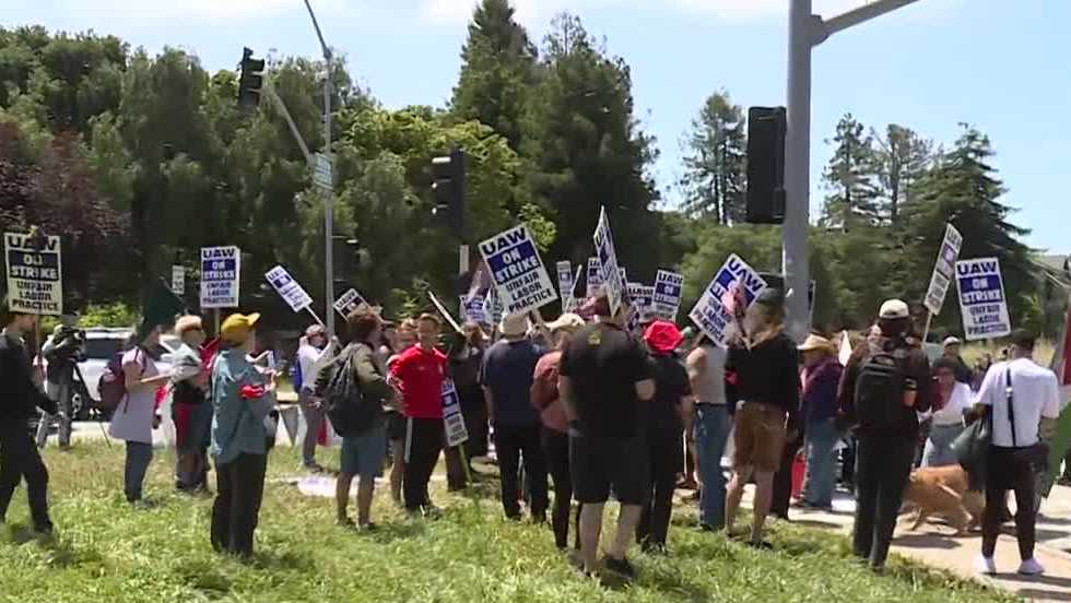 UC Santa Cruz graduate students join pro-Palestinian protestors - Vimarsana News