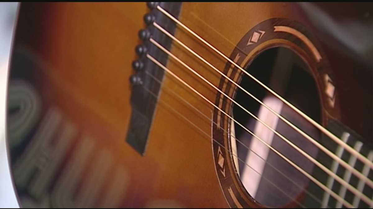 Greensboro's worldrenowned guitar builder