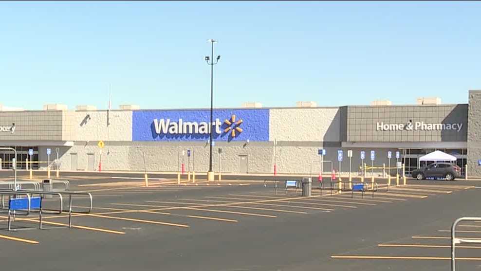 Effingham County Juvenile charged with arson after Walmart fire