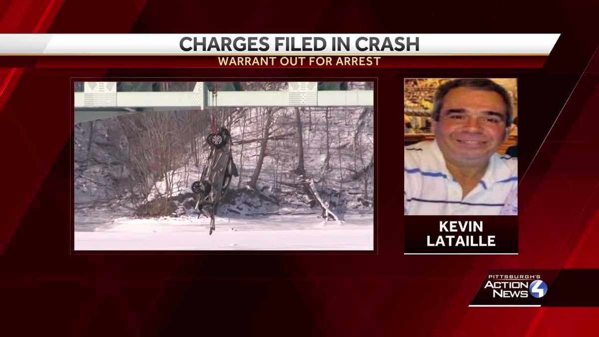 NextImg:Truck driver facing charges for death of missing Fayette County man found in submerged car