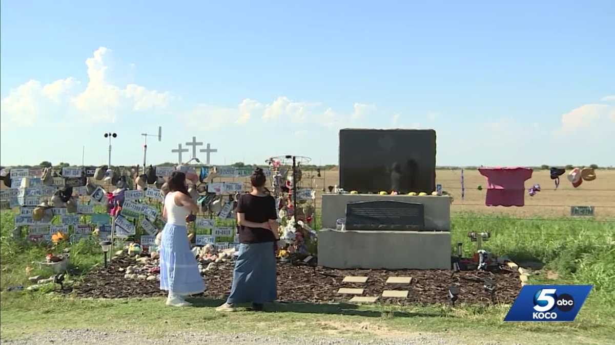 Visitors return to El Reno to honor lives of lost in 2013 tornado - KOCO