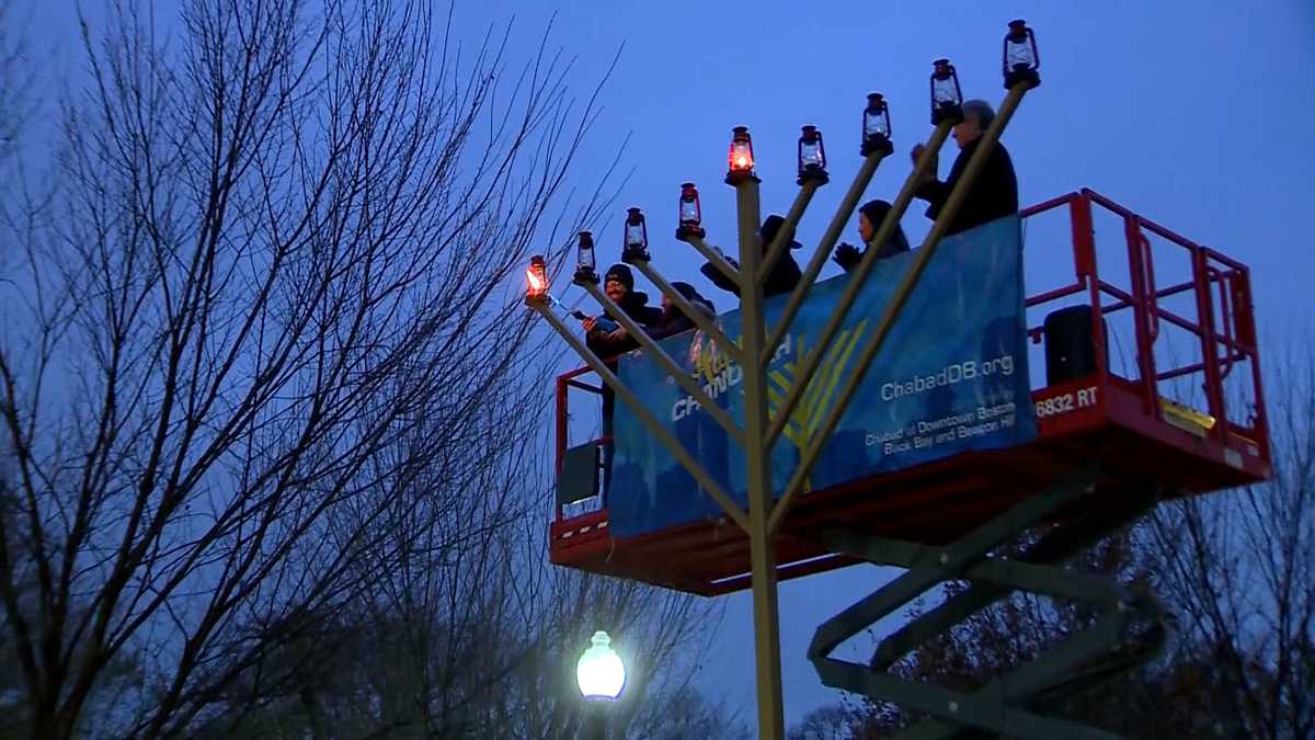 Boston celebrates start of Hanukkah with annual menorah lighting