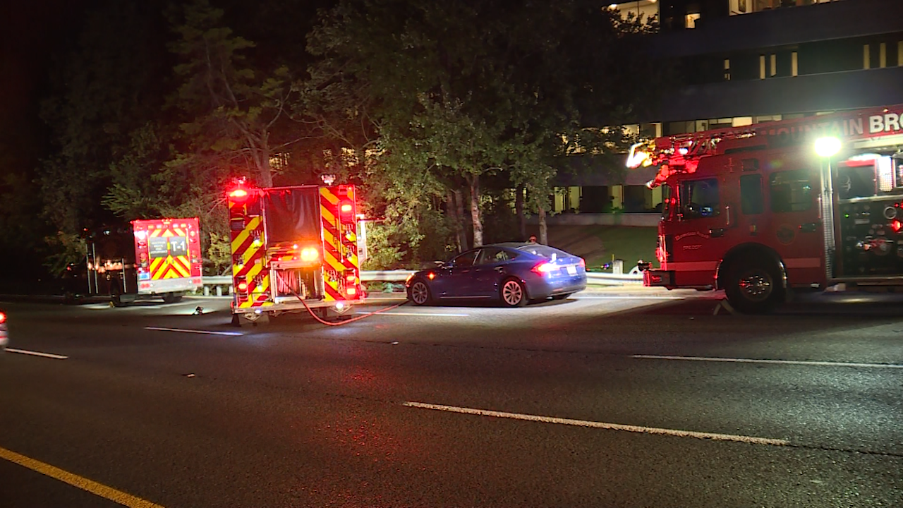 1 Dead After Car Crashes Off Highway 280