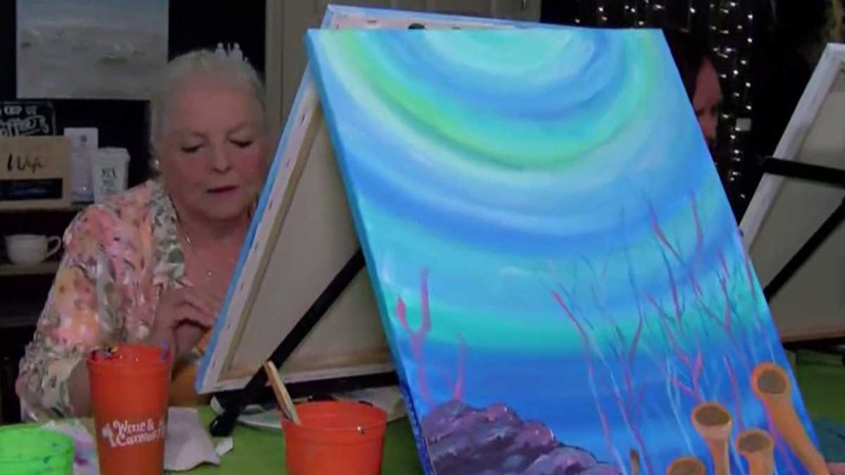 More Explores Wine & Canvas in Fort Myers