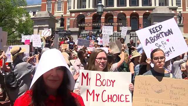 Roe v. Wade overturned: Mass. lawmakers, Congressional delegation react - Vimarsana News