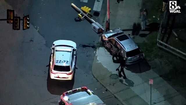 Philly crash: At lease seven vehicles hit, two people injured - Vimarsana News