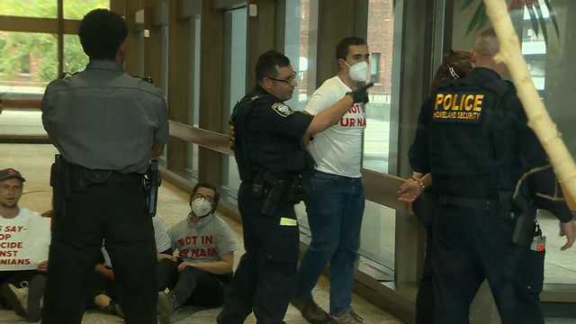 Protesters of Israel-Hamas war handcuffed after refusing to leave Boston federal building - Vimarsana News