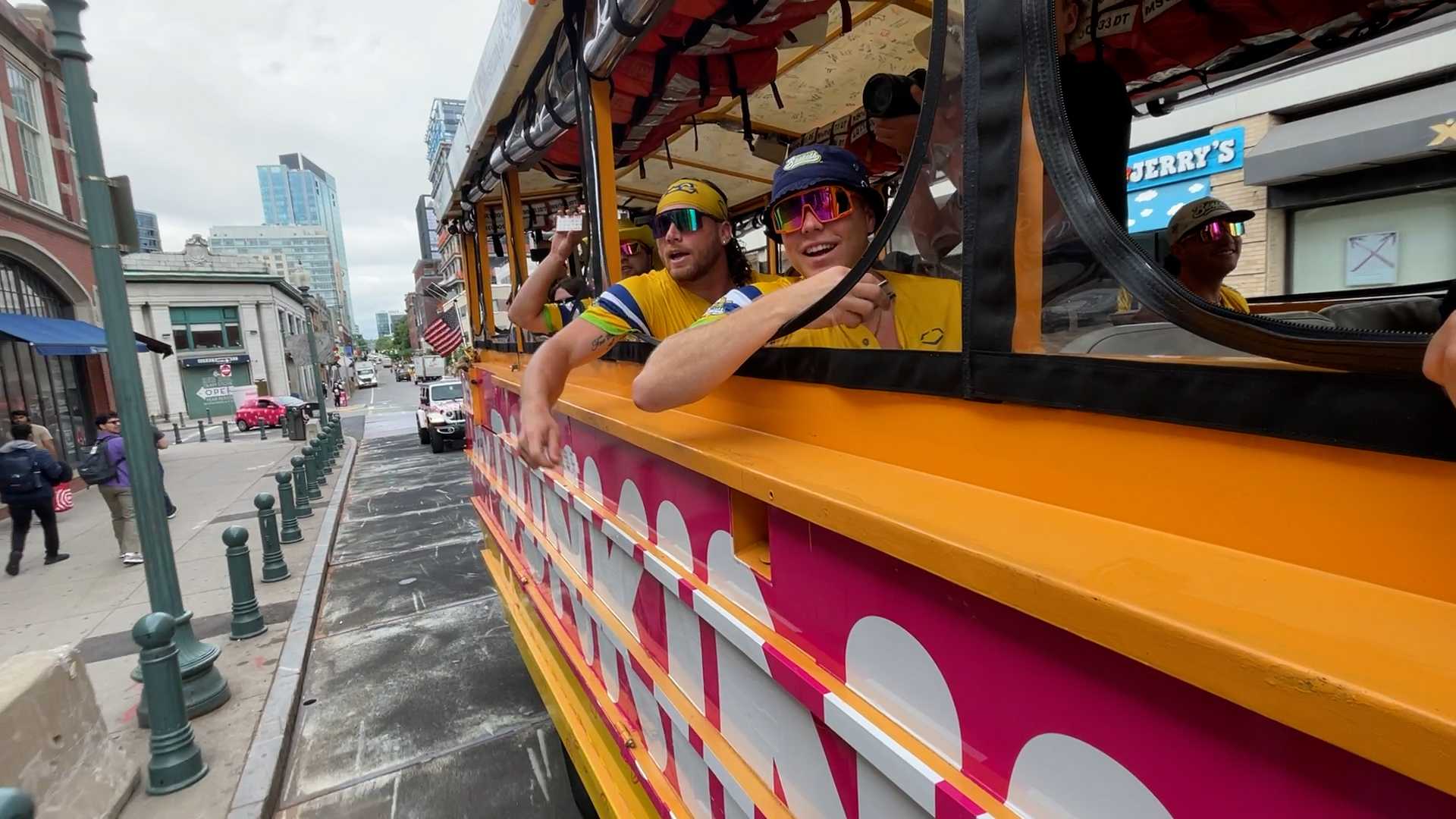 Savannah Bananas enjoy taste of Boston before Fenway show - Vimarsana News
