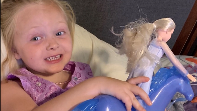 Little girl calls 911 lost Barbie doll baby shark toys bandit stole them - Vimarsana News