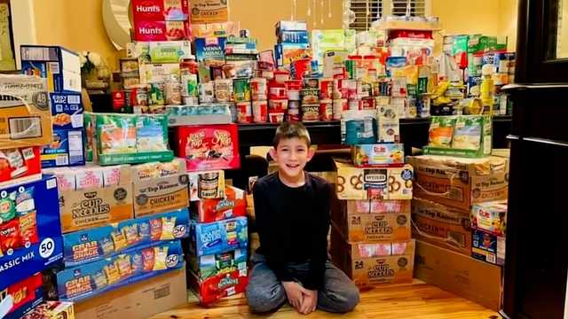 Boy collects weeks' worth of food for local pantry - Vimarsana News