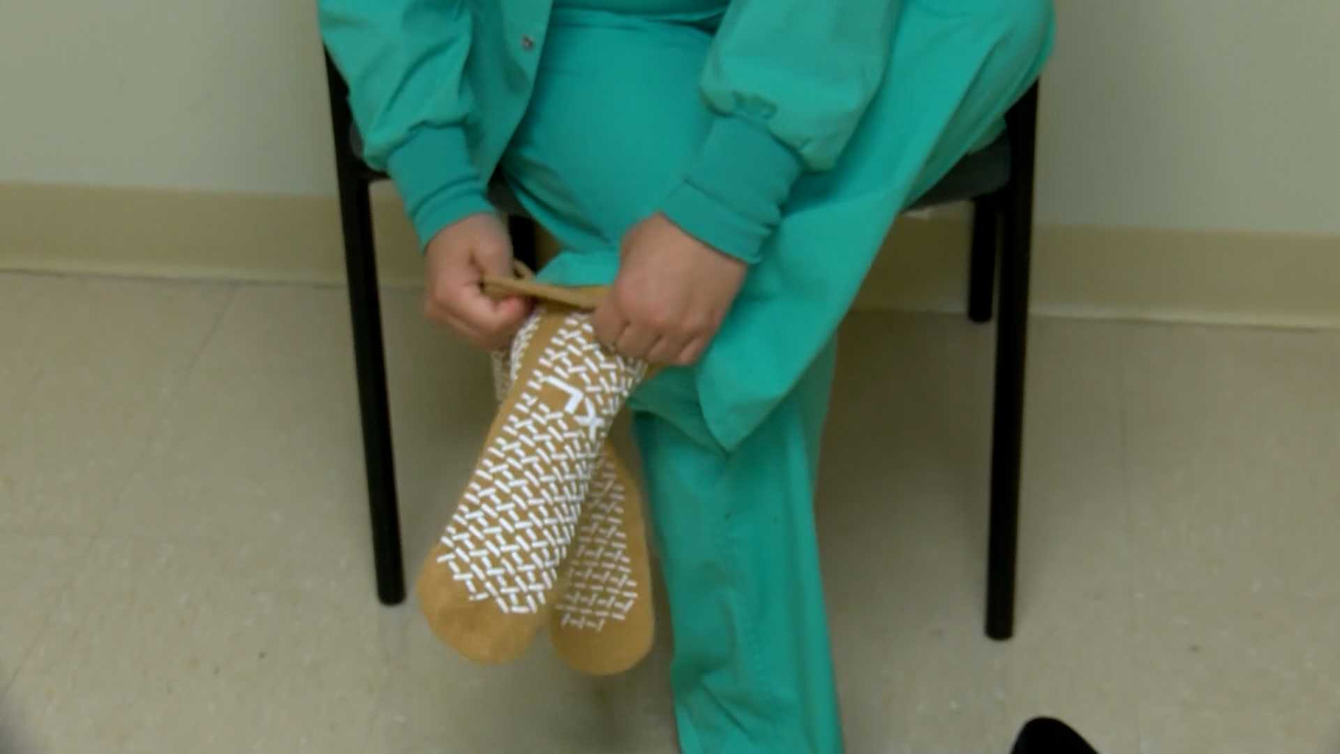 Nurse Gives Shoes Off Her Feet To A Patient Who Needed A New Pair   Bhdp Ne 007th Ky Nurse Gives Patie Aded9d9d F54f 4389 95b3 843bdea2854d Mpg 00 00 57 21 Still001 661c511c2b353 