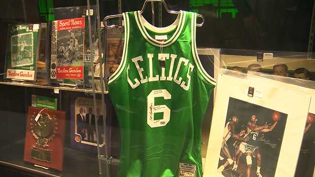 Memorabilia fromCeltics legend Bill Russell up for auction - Vimarsana News