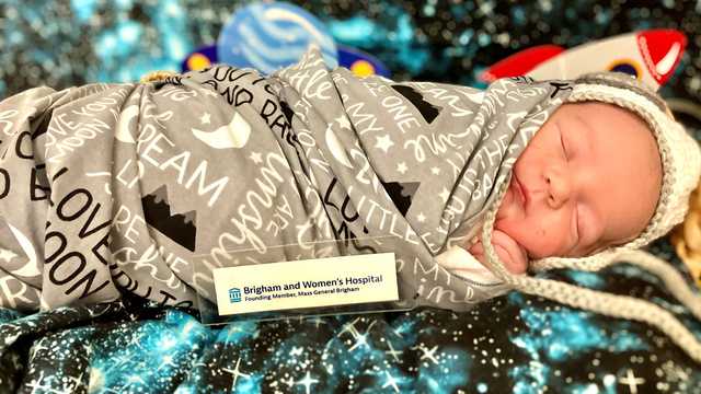NICU babies at Boston hospital dressed up for Father's Day photos - Vimarsana News