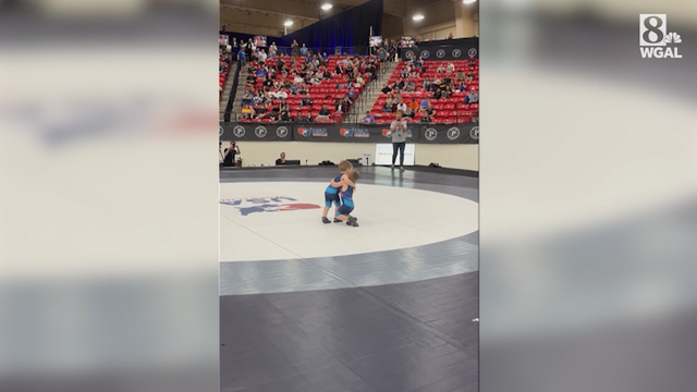 Twin brothers steal show at wrestling competition - Vimarsana News
