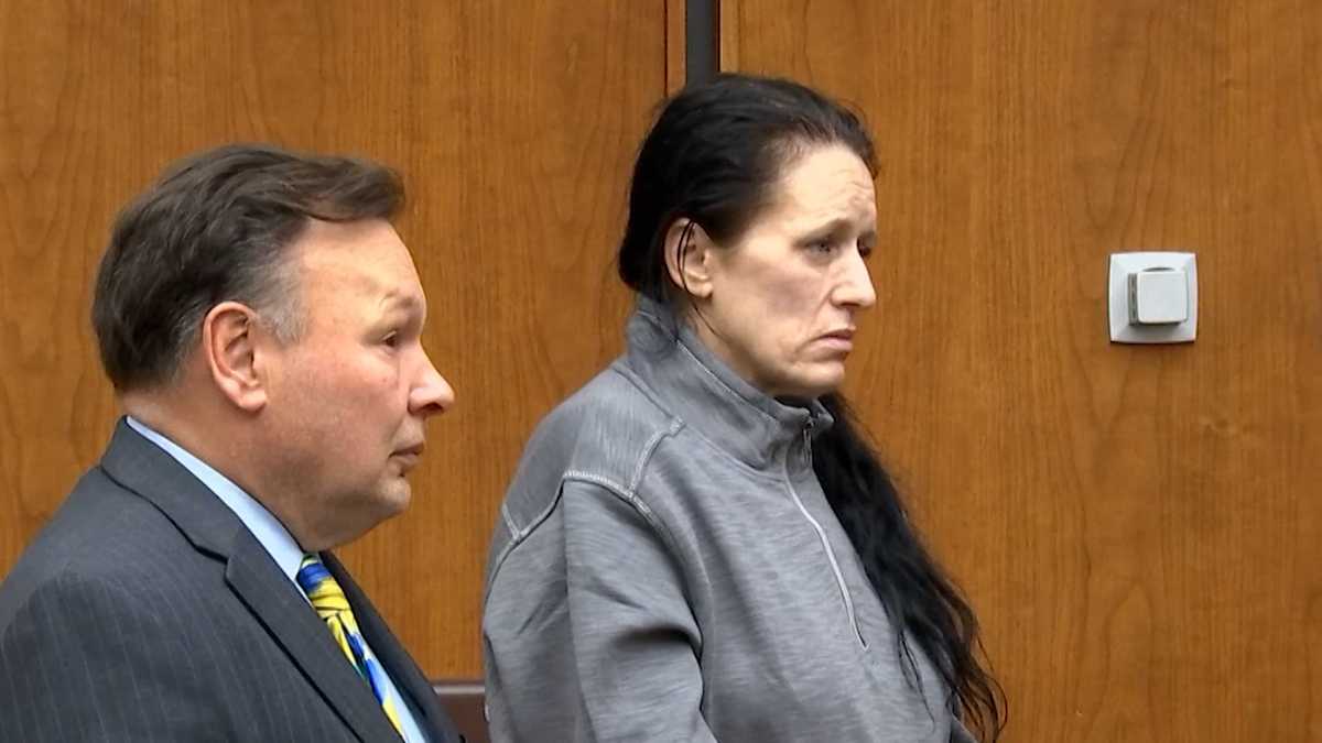 Mass. woman accused of stabbing 81-year-old mother, adult daughter