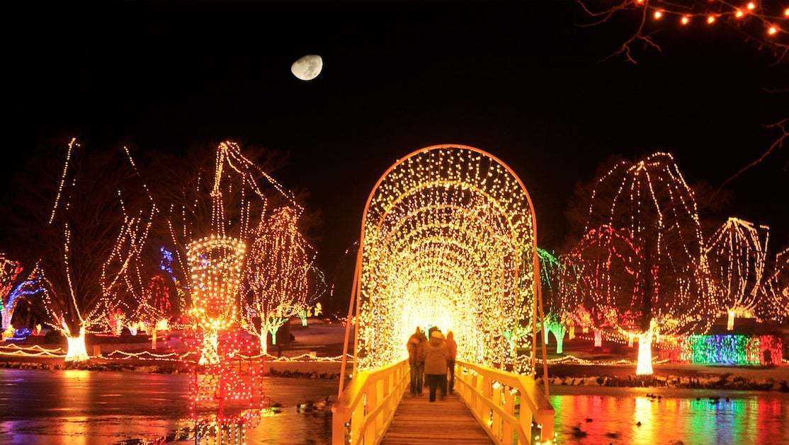 Five Oklahoma attractions to get you in the holiday spirit