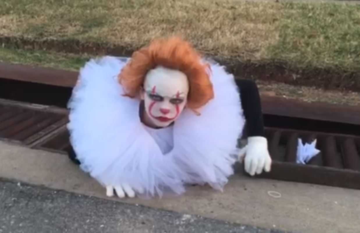 Oklahoma teen s creepy Pennywise costume wins Halloween