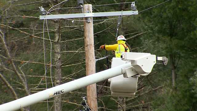 Thousands in Mass. still without power 2 days after storm clears - Vimarsana News