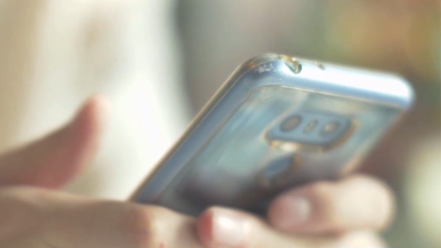Gov. DeSantis won't support bill banning social media for kids under 16 - Vimarsana News