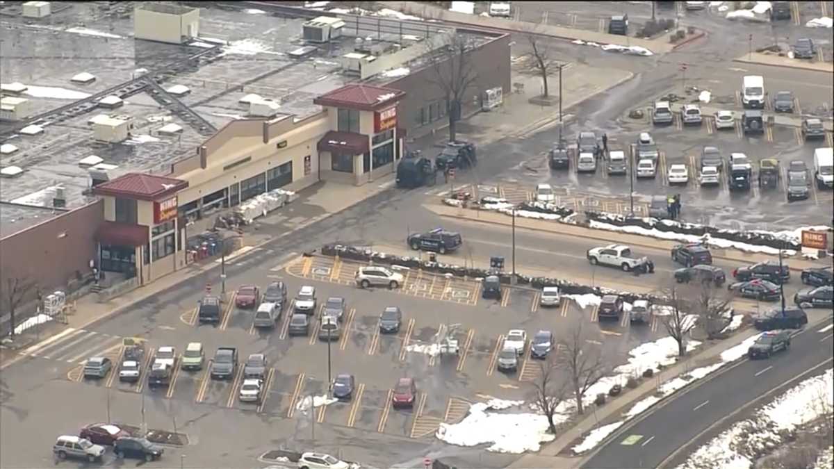At least 10 killed in Colorado supermarket shooting
