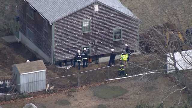 Worker killed in partial foundation collapse at Mass. home - Vimarsana News