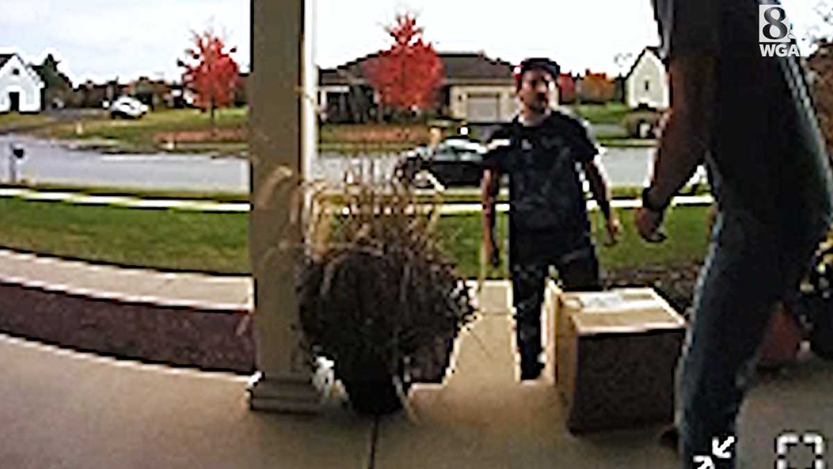 Homeowner confronts man taking package